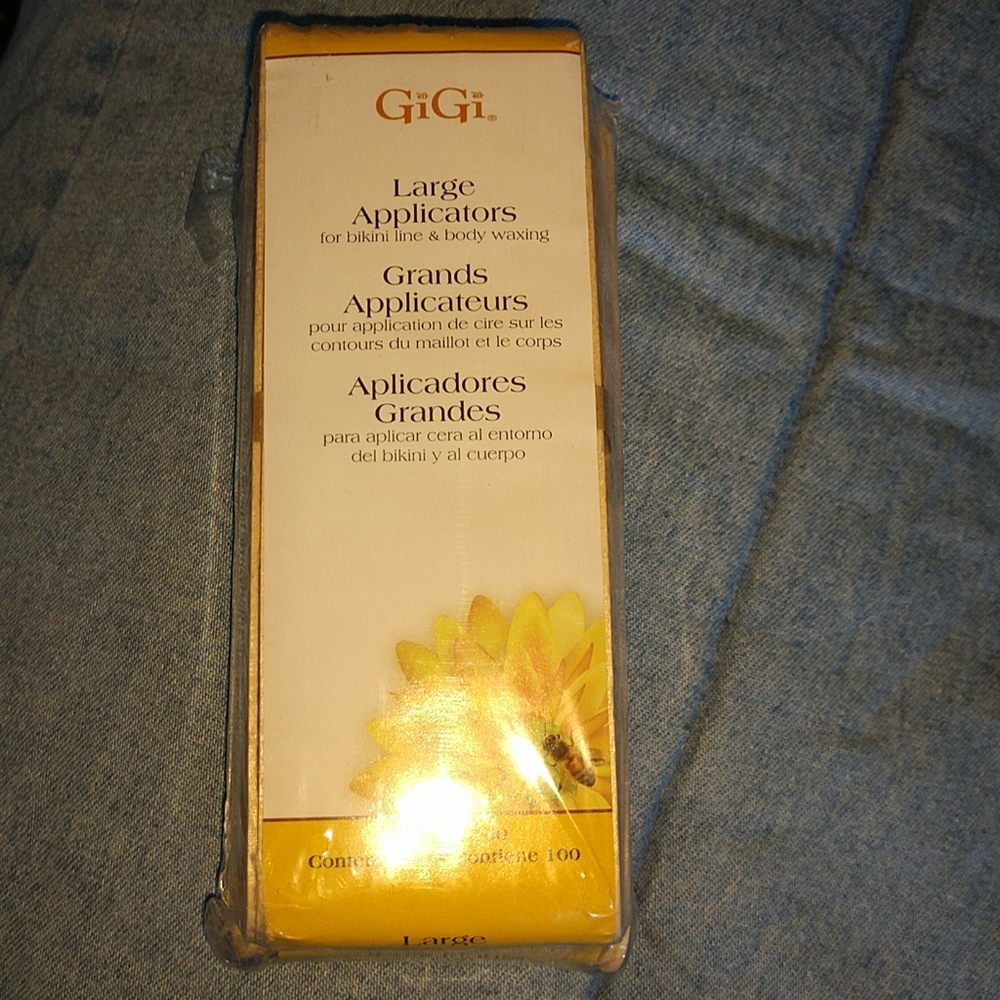 Gigi large applicators